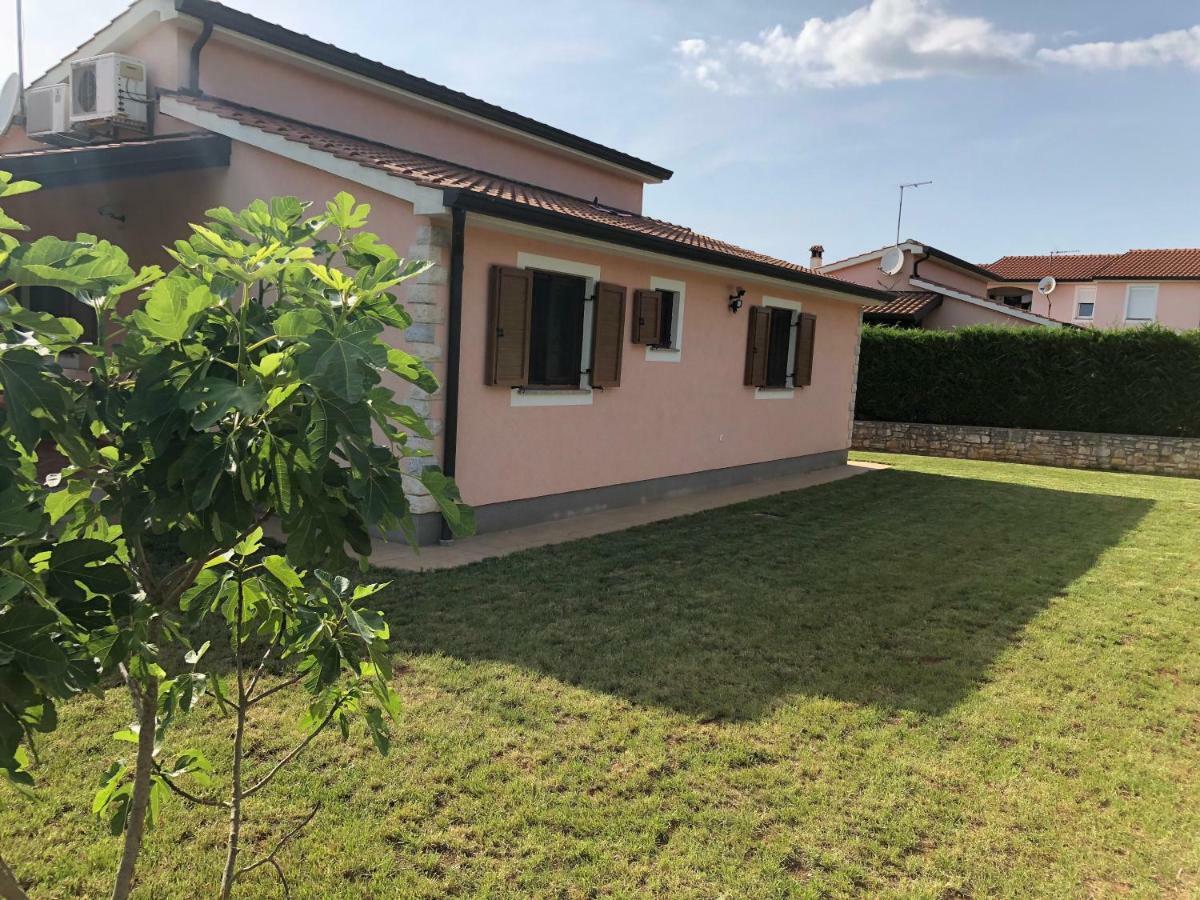 Villa Daisy Tar-Vabriga Eksteriør billede